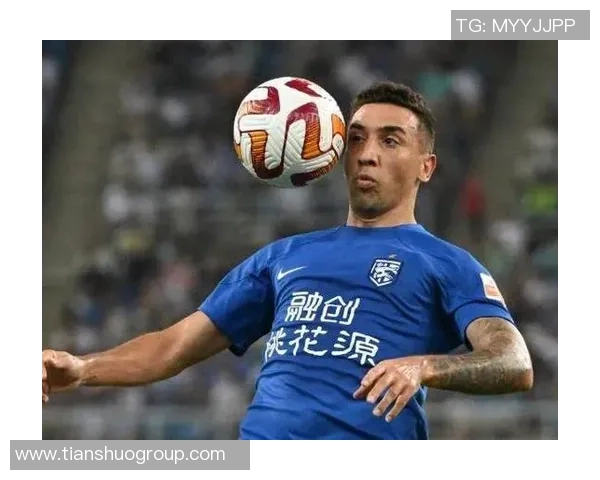 中国男足球大肚子球星：从风光无限到逐渐消失的足坛传奇