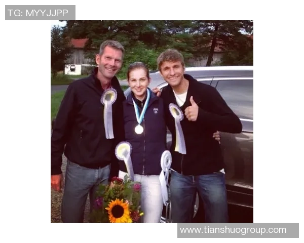 日本足球球星社交媒体动态揭秘他们背后的真实生活与训练时光