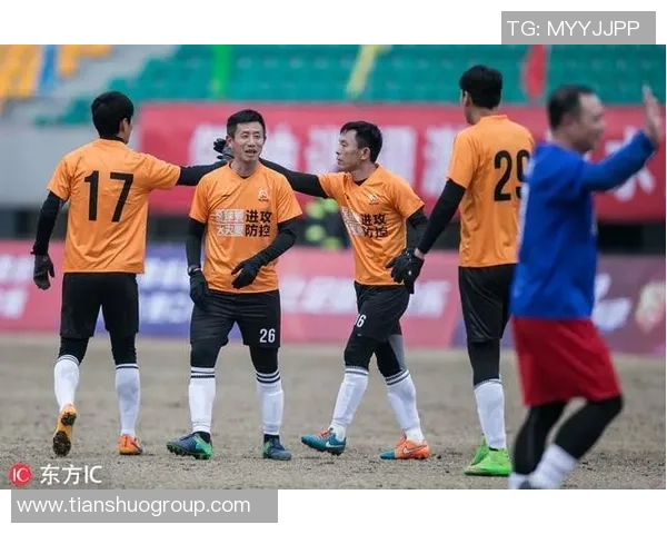 台风席卷绿茵场，台风足球球星卡带你领略球场风采